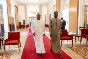 Palais de la République : Diomaye Faye reçoit Macky Sall dans une rencontre hautement symbolique sur fond de candidature à l’ONU