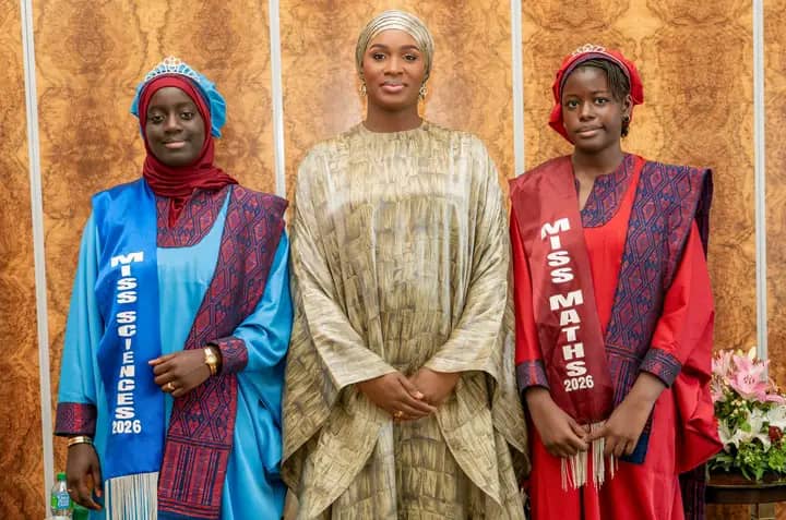 Éducation : la Première dame Marie Khone Faye célèbre l’excellence féminine en recevant les lauréates de Miss Maths et Miss Sciences 2026