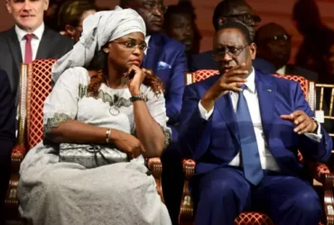 Marième Faye Sall interpellée par des citoyens : un regain de nostalgie autour de Macky Sall ?