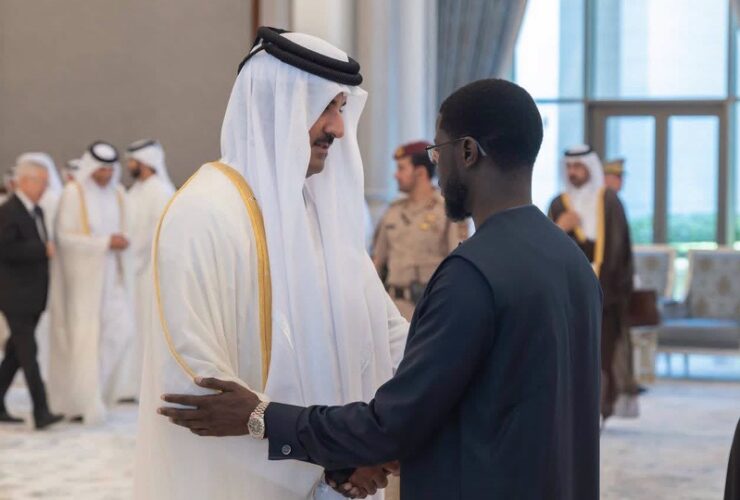 Doha : le président Bassirou Diomaye Faye présente les condoléances du Sénégal à l'Émir du Qatar