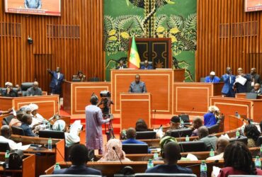 Fonds spéciaux : le Conseil constitutionnel bloque la proposition de loi et ravive les tensions au sein du pouvoir