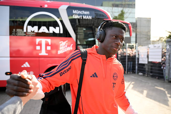 Bayern Munich : Bara Sapoko Ndiaye impressionne en préparation et se rapproche d'une place dans l'équipe première