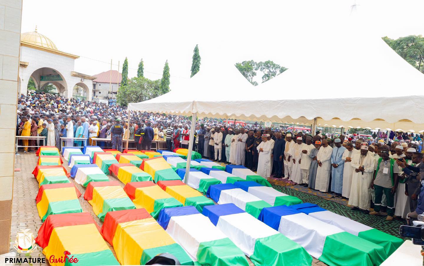 Guinée : 36 victimes de l’éboulement de Dar-Es-Salam honorées lors d’une cérémonie funèbre
