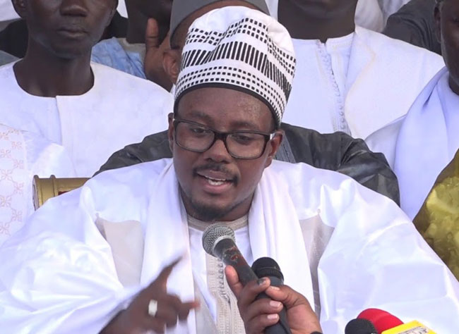 Passeports diplomatiques : Cheikh Bass Abdou Khadre clarifie le rôle du khalife et interpelle l’État