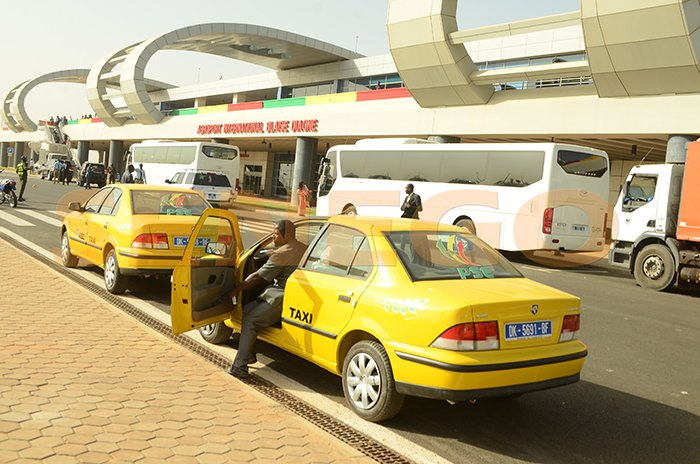 TER-AIBD : taxis, VTC et navettes face à un nouveau concurrent sur la route de l’aéroport