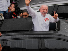 BRÉSIL : LULA RENVERSE LES PRONOSTICS, BAT FLÁVIO BOLSONARO ET ARRACHE UN QUATRIÈME MANDAT HISTORIQUE