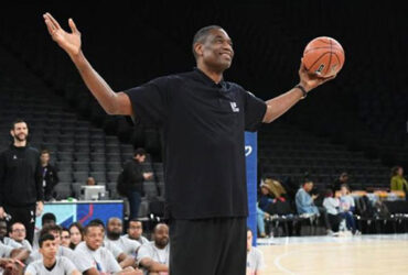 Dikembe Mutombo : la NBA va ériger 55 terrains en RDC pour immortaliser l’héritage du géant congolais