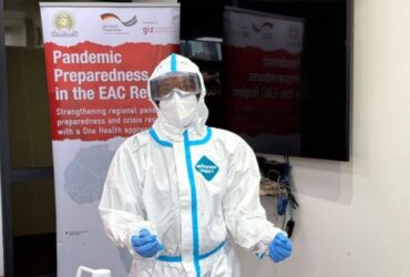 Ebola : le Kenya en alerte après un premier décès, des dizaines de contacts placés sous surveillance