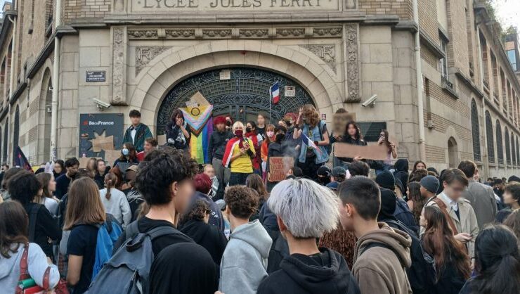 France : Trump accuse l’islam et l’immigration, pendant que la colère des lycéens embrase le pays