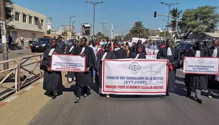 Grève générale au Sénégal : le SYTJUST mobilise les travailleurs de la Justice pour trois jours de bras de fer
