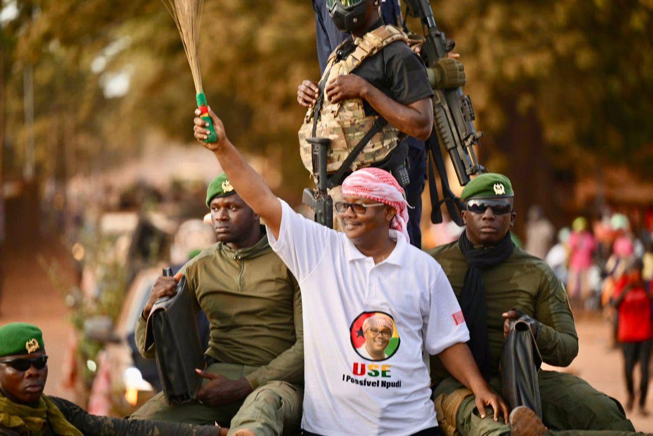 Guinée-Bissau : l’armée bloque le retour d’Umaro Sissoco Embaló, candidat à la présidentielle