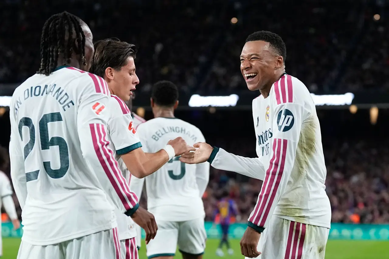 Liga : le Real Madrid frappe fort au Camp Nou, Mbappé fait tomber le FC Barcelone dans le Clasico