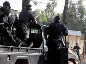 Mali : un contrôle policier tourne au drame à Kourémalé, la colère populaire dégénère en émeutes
