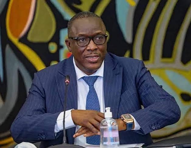 « Un étudiant, un ordinateur » : Cheikh Oumar Anne défie la commission parlementaire et dénonce un règlement de comptes politiques